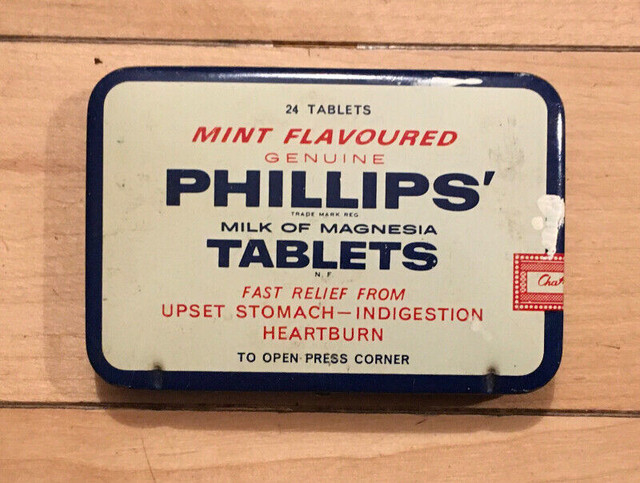 Boîte vintage Phillips milk of magnesia Tablets dans Art et objets de collection  à Trois-Rivières
