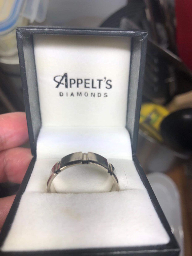 MENS Chrome  SIZE 10 WEDDING BAND in Wedding in Regina - Image 2