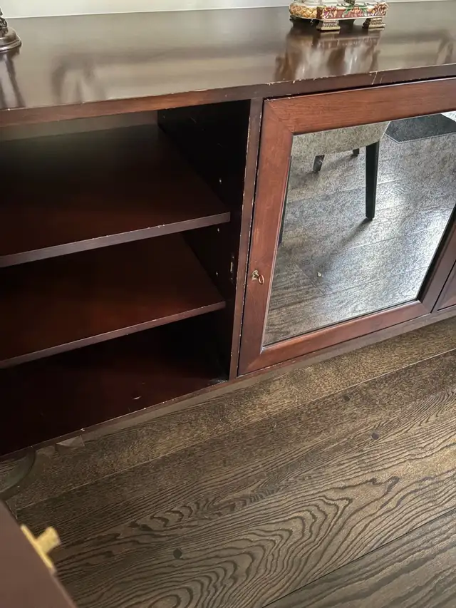 Brown buffet with mirror doors64329993830145124