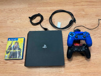 PS4 Slim + 2 controllers