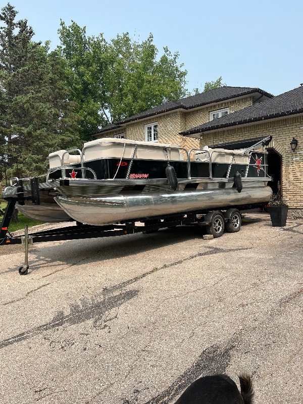 Pontoon boat for sale Powerboats & Motorboats Winnipeg Kijiji