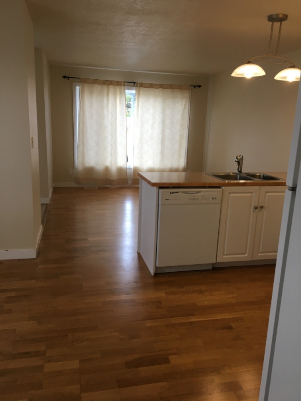 Home Sweet Duplex Long Term Rentals Dawson Creek Kijiji