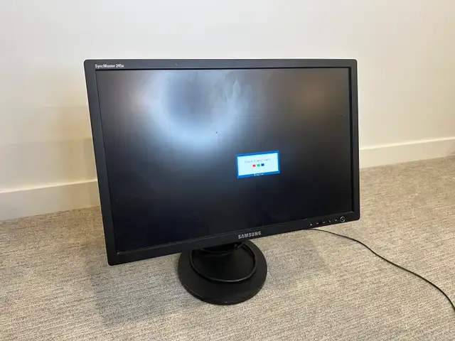 Samsung computer monitor  in Monitors in Calgary - Image 3