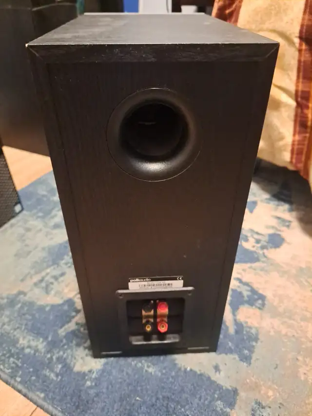 Polk audio monitor 40 speaker in Speakers in Calgary - Image 3