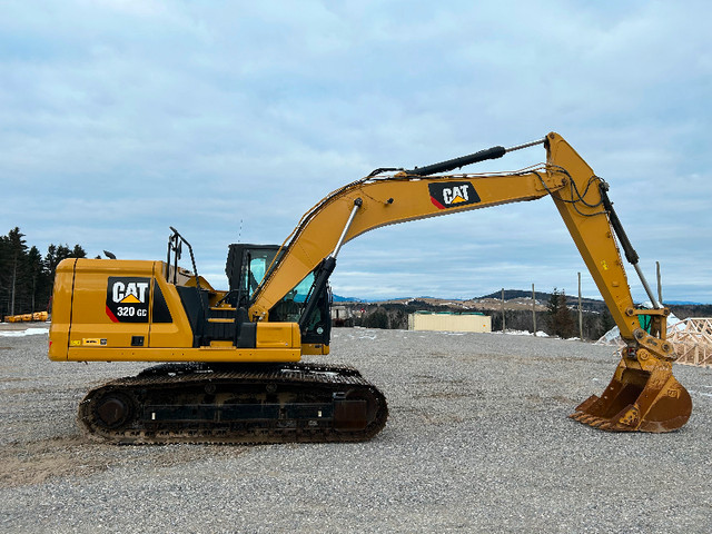 Excavatrice 320 caterpillar dans Équipement lourd  à Ville de Québec