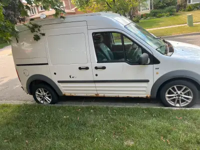 2011 ford transit 2.5 fully driving just need brake Reason selling i have no parking for it . price...