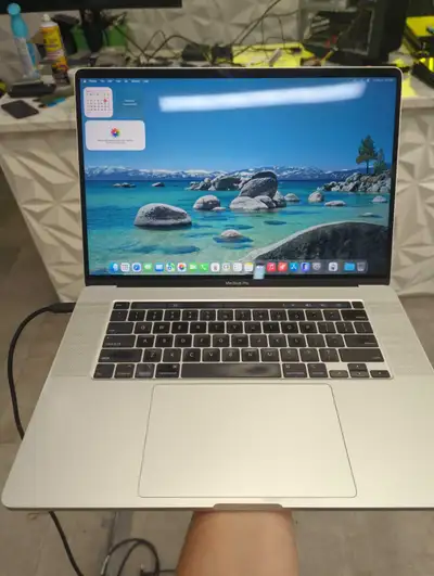 MacBook pro 2018, View more