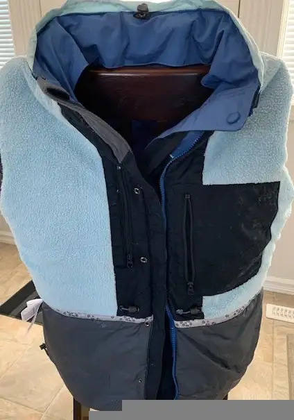 Women's Columbia Winter Jacket - Size Large in Women's - Tops & Outerwear in Edmonton - Image 7