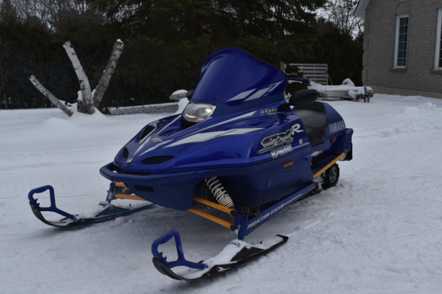 Yamaha 2000 SXR700 Triple Snowmobile in Snowmobiles in Peterborough - Image 3