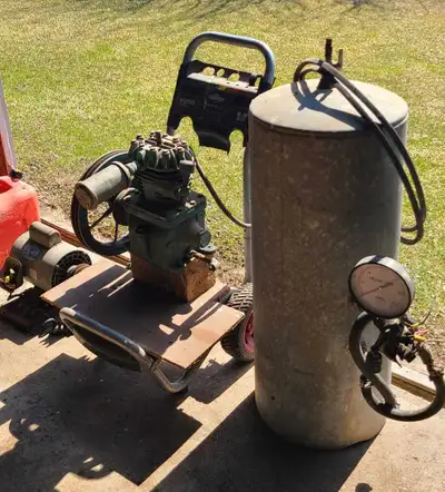 Heavy duty air compressor and tank , good condition. Motor needs part.
