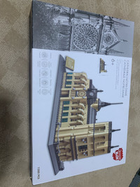 Notre Dame Cathedral Lego set 