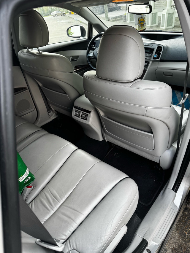 2009 Toyota Venza in Cars & Trucks in Strathcona County - Image 3