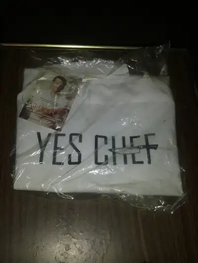 $10 NEW Bradley cooper yes chef cooking apprion, View more