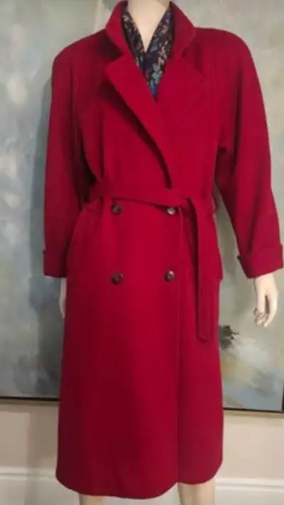 Gorgeous Vtg 1980s LONDON FOG red 100% pure virgin wool overcoat with colorful lining Size 10 Petite