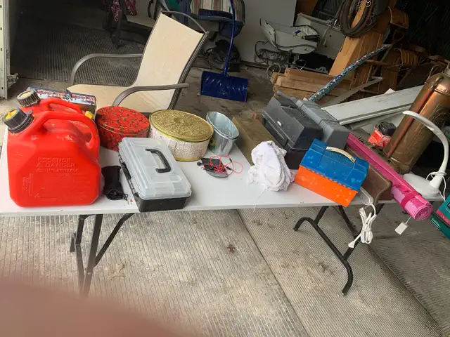 Garage sale items in Other in Windsor Region - Image 7