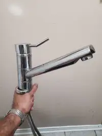 Kitchen faucet 