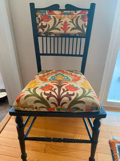 Antique side chair Newly refurbished $60