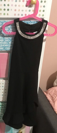 Girl dress size 8