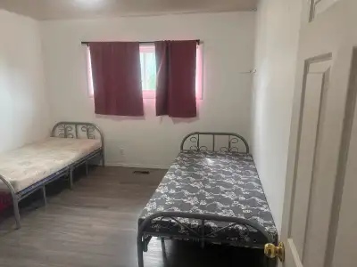Room vacant for SINGLE GIRL WHOLE ROOM IS $800 If you’re two girls and want SHARING then each girl r...