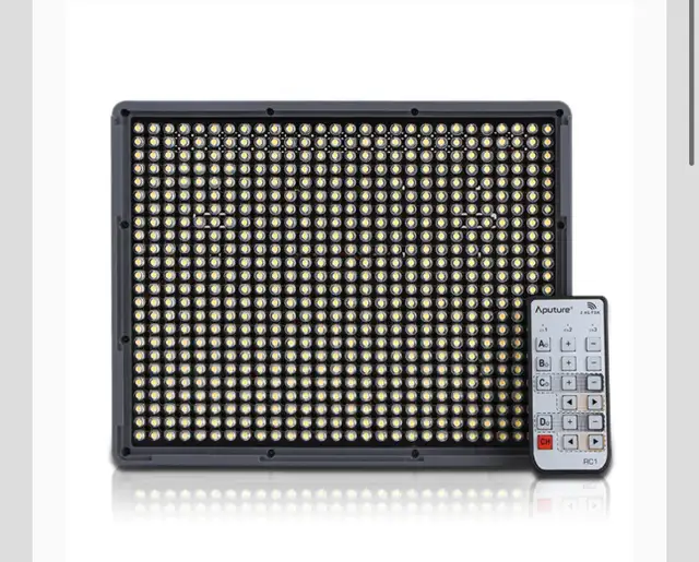 Aputure HR672W Led video light W Ez box II 63771549208195124
