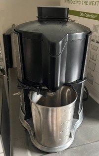 Juice extractor 