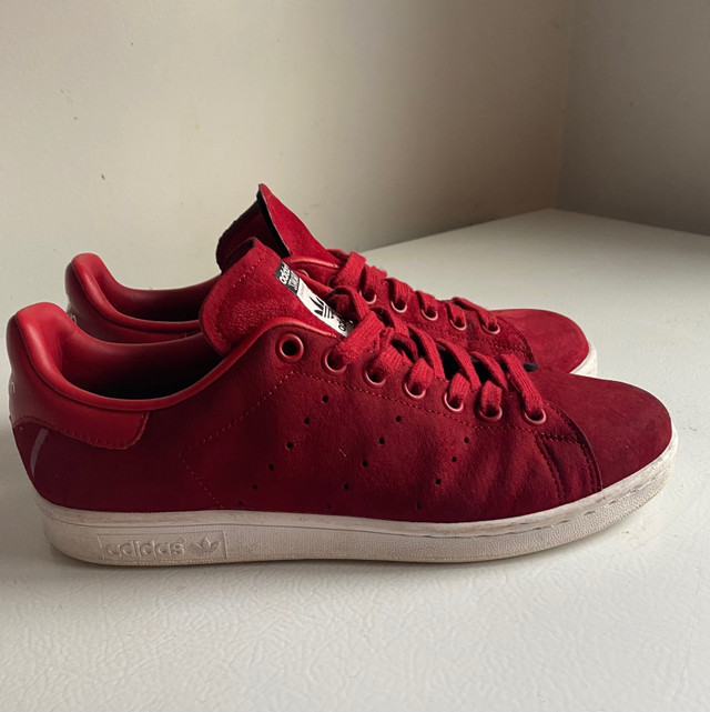 Adidas Stan Smith Mens Shoes Burgundy Suede Sneaker Size 8  in Men's Shoes in Guelph - Image 2