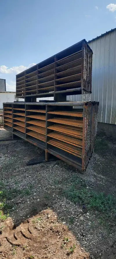 24 ft 2 78s 5ft 8in tall Five 1 1/4" tubing rods welded on ends for extra strength 5 uprights 2 38s...