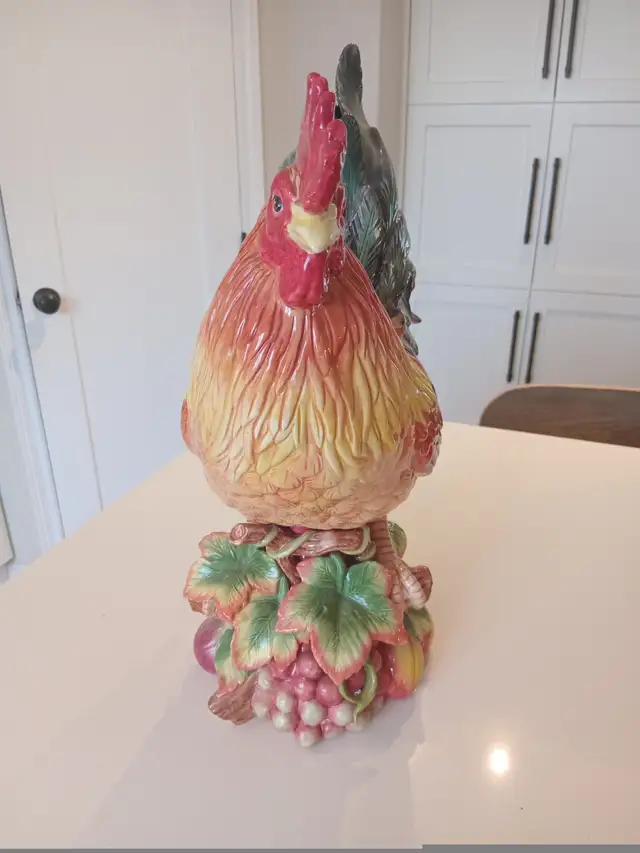 Fitz and Floyd Country Gourmet Rooster Figurine Centerpiece 17" in Home Décor & Accents in Calgary - Image 4