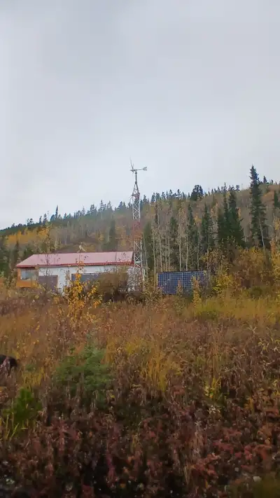 A mostly finished one bedroom home fully independent off the grid. Finished kitchen and living room,...