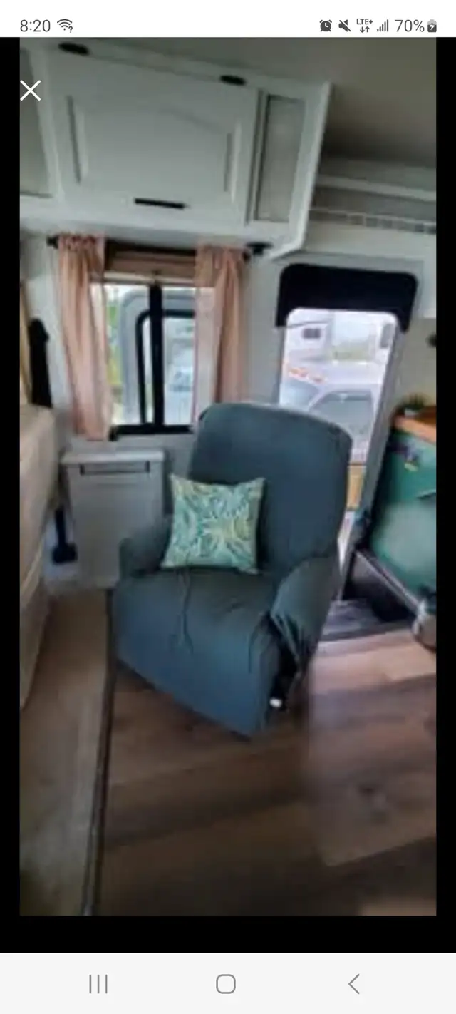 Fully Renovated RV! in RVs & Motorhomes in Fort McMurray - Image 8