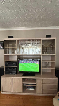 Entertainment unit and coffee table set