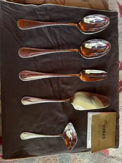 Silver cutlery set, View more