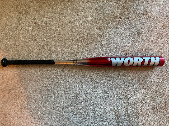 Worth Insanity Slow Pitch Aluminum Softball Bat 34 In./28 Oz in Baseball & Softball in Oakville / Halton Region