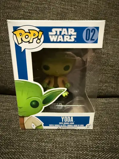 This Funko Pop Star Wars Yoda Vinyl Bobble-Head, numbered 02, brings the beloved Jedi Master to your...
