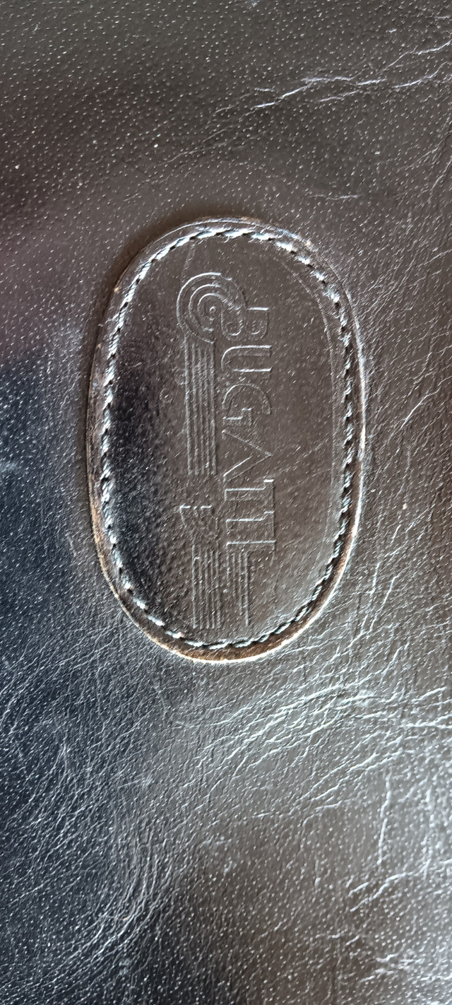 Leather Satchel in Bags & Luggage in North Bay - Image 4