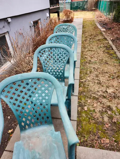 Green patio chairs, set of 4 for $40 or $15 each, cash only stackable for easy storage Need a good c...