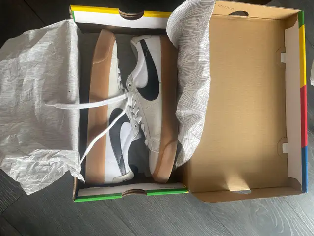 Nike Brand New Size 10 Casual Shoes in Men's Shoes in City of Toronto - Image 8