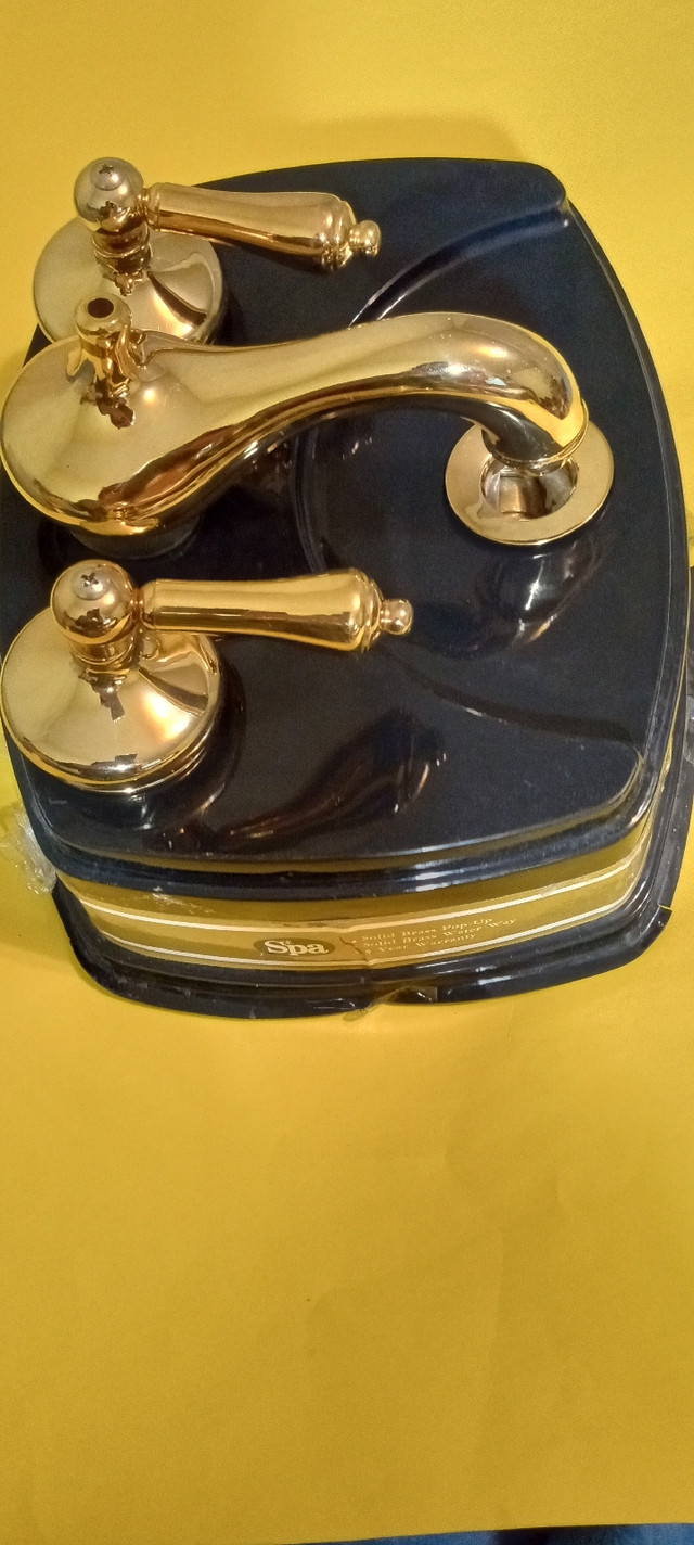 VINTAGE SPA GOLD PLATED BATHROOM FAUCET in Plumbing, Sinks, Toilets & Showers in City of Toronto