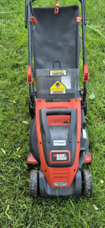 Black and Decker lawn mower electric