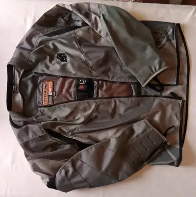 ICON Anthem 2 Jacket with liner. Jacket is waterproof. Protection plates in chest back and arms.