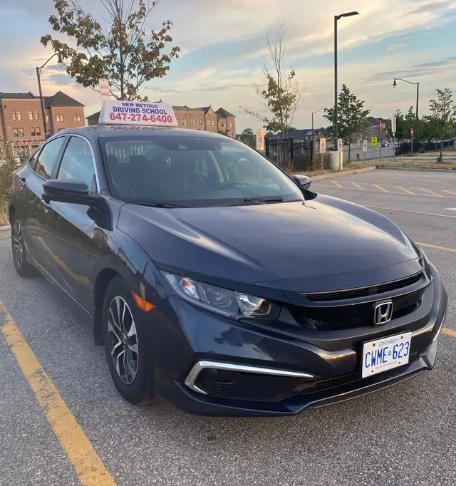FEMALE DRIVING INSTRUCTOR512172267940751360