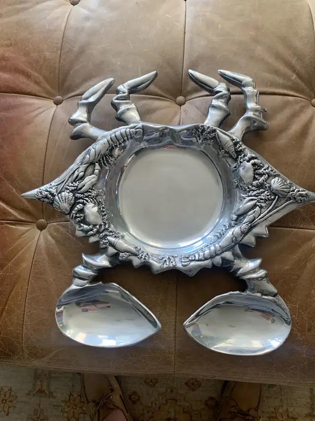 Mariposa Like Cast Lobster Tray