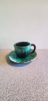 Vintage Blue Mountain Pottery BMP Creamer Container-great
