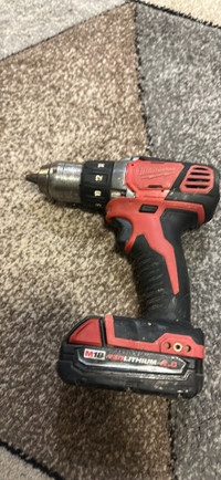 Milwaukee m18  1/2” drill/driver with battery 