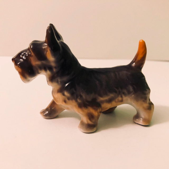 Vintage Small Scottish Terrier Figurine 3.5 Inch Long Dog Figure in Arts & Collectibles in City of Toronto - Image 3