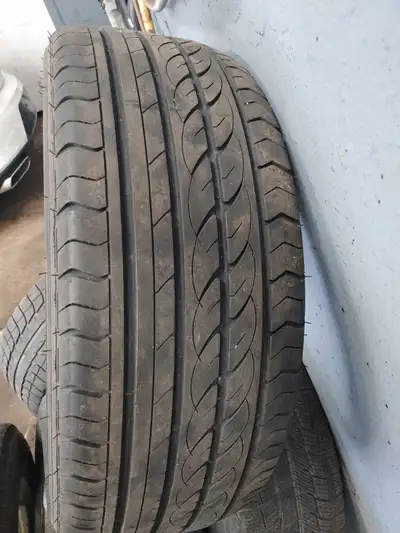 One all season tire with lots of tread. Contact 4167274418.