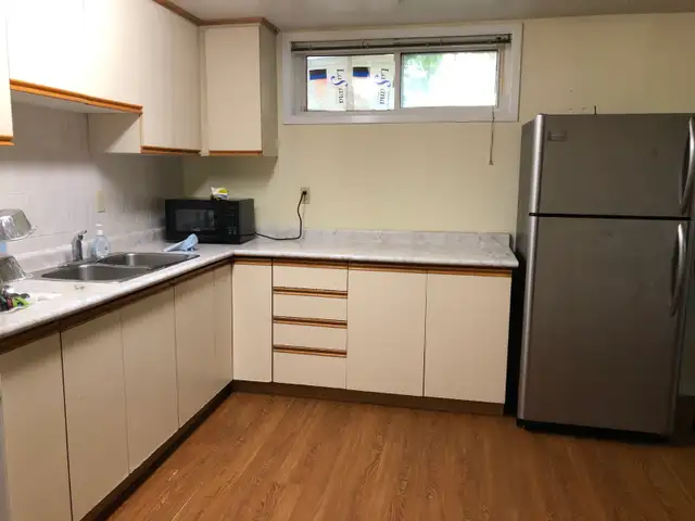 Room for rent in Room Rentals & Roommates in City of Toronto - Image 7