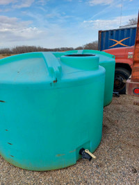 1000 gallon water tank