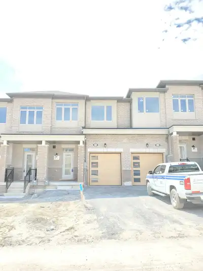 Beautiful 3-Bedroom Townhouse for Rent in North Oshawa