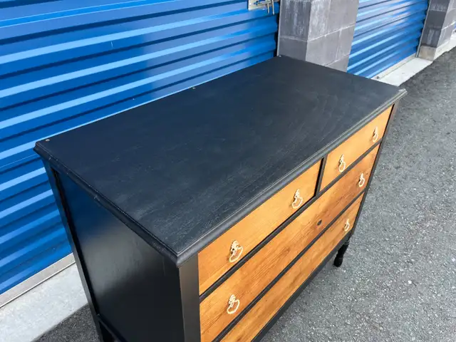 Stunning Solid Wood Dresser in Dressers & Wardrobes in Peterborough - Image 7